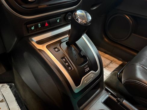 Used 2014 Jeep Compass Latitude image 34