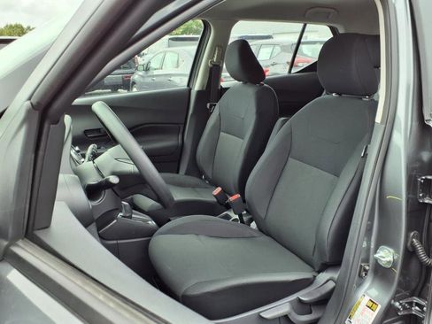 New 2025 Nissan Kicks Play S FWD image 5