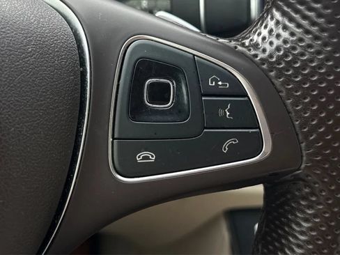 Used 2018 Mercedes-Benz E 300 image 30