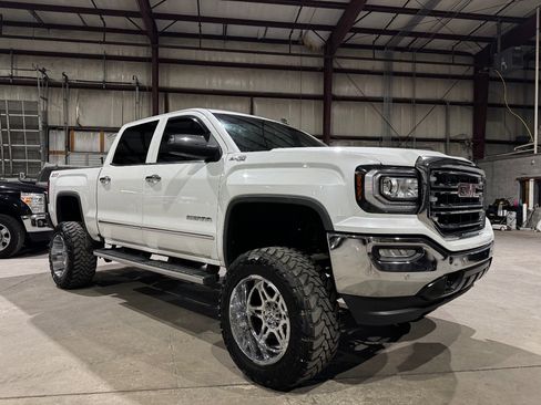Used 2017 GMC Sierra 1500 SLT w/ SLT Premium Package image 1