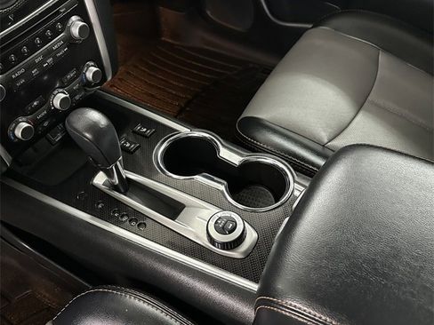 Used 2020 Nissan Pathfinder SL image 18