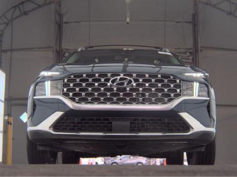 Used 2023 Hyundai Santa Fe Limited image 3