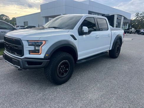 Used 2020 Ford F150 Raptor w/ Equipment Group 802A Luxury AWD/4WD image 3