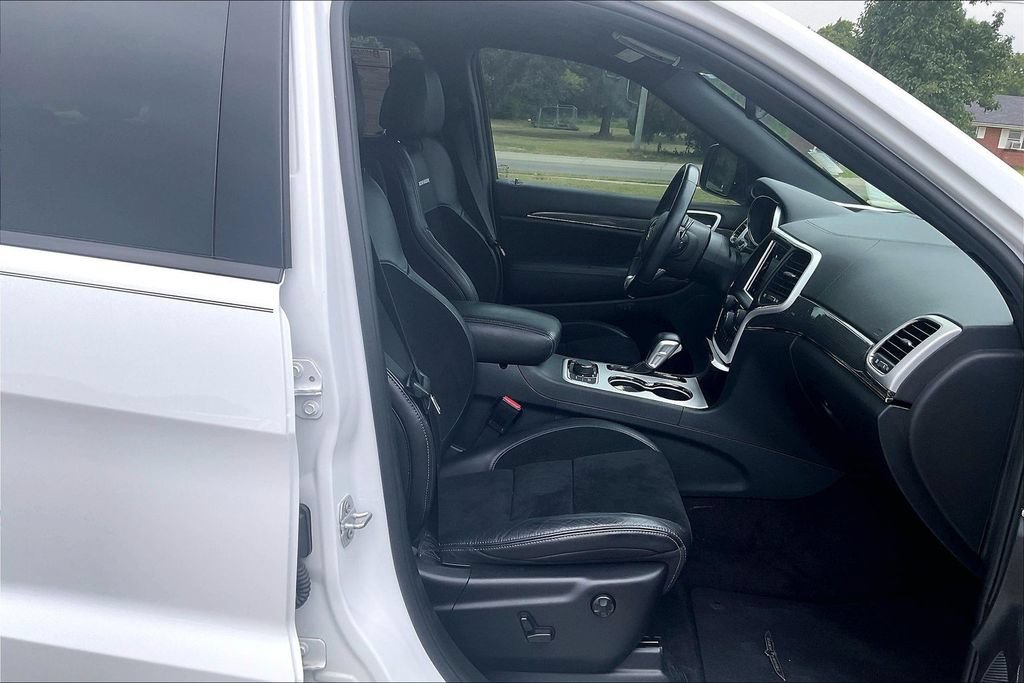 Used 2018 Jeep Grand Cherokee Trackhawk w/ Trailer Tow Group IV AWD/4WD image 7