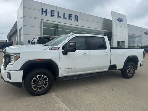 Used 2021 GMC Sierra 2500 AT4 w/ AT4 Preferred Package AWD/4WD image 3