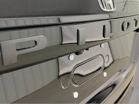 New 2025 Honda Pilot EX-L image 5