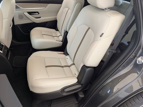 Used 2024 MAZDA CX-90 Plug-In Hybrid w/ Premium Plus AWD/4WD image 18