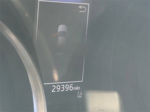 Used 2023 Toyota Camry SE image 9