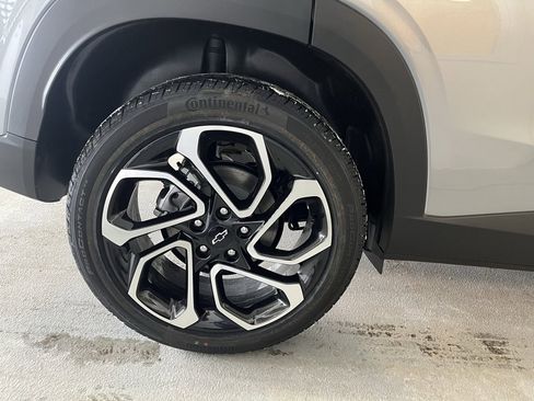 New 2026 Chevrolet Trax RS w/ Driver Confidence Package image 30