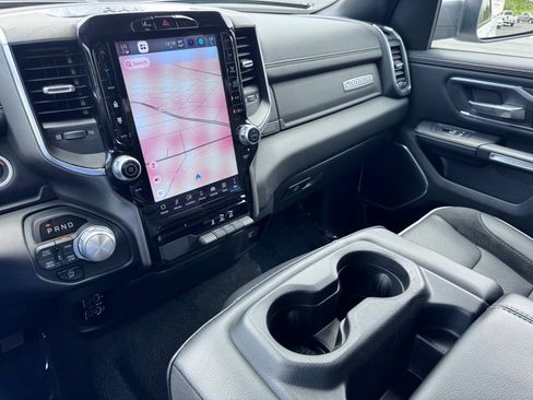 Used 2025 RAM 1500 Laramie AWD/4WD image 34