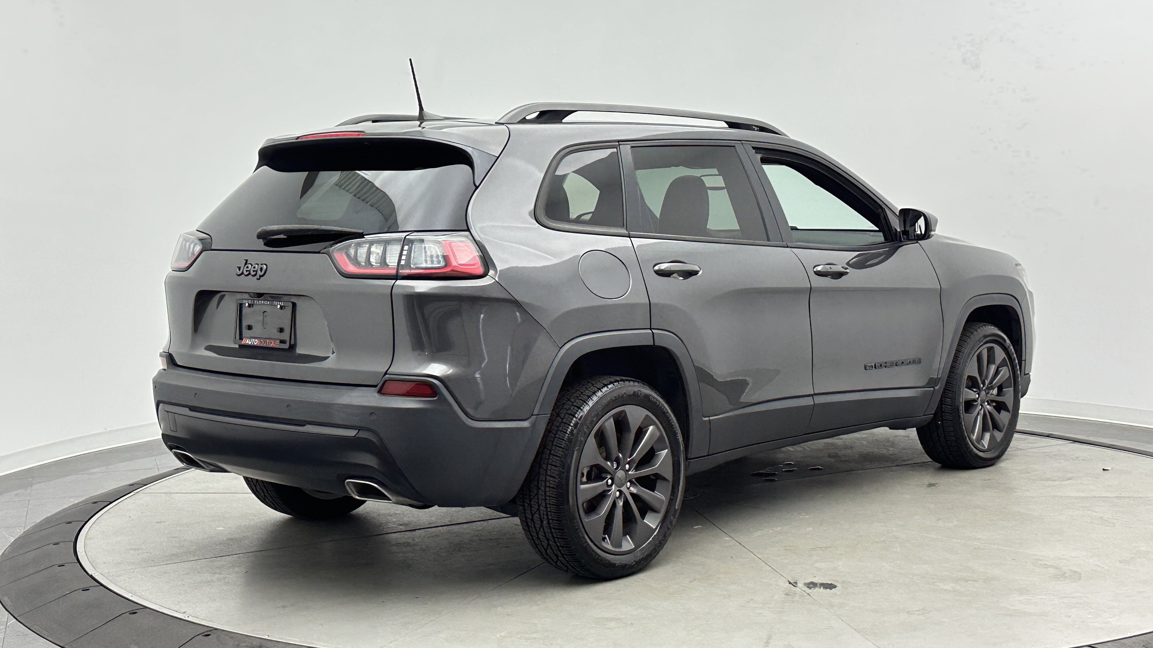 Used 2021 Jeep Cherokee Latitude Lux 80th Anniv w/ Quick Order Package 26U 80TH FWD image 7