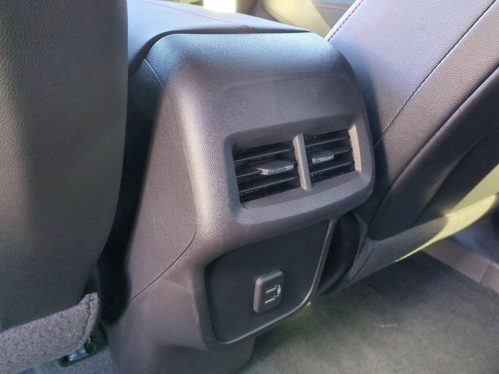 Used 2024 Chevrolet Equinox RS FWD image 21