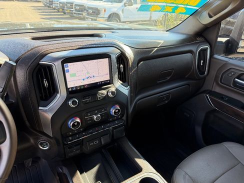 Used 2023 GMC Sierra 3500 SLT w/ SLT Premium Package image 20