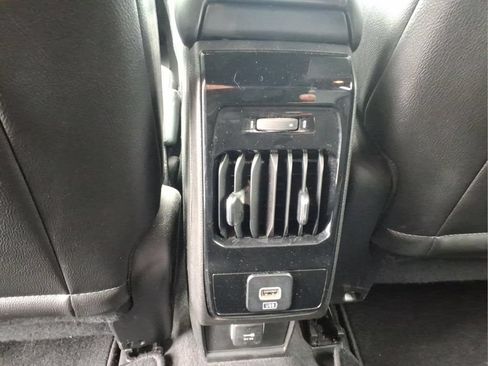 Used 2025 Jeep Compass Trailhawk AWD/4WD image 7