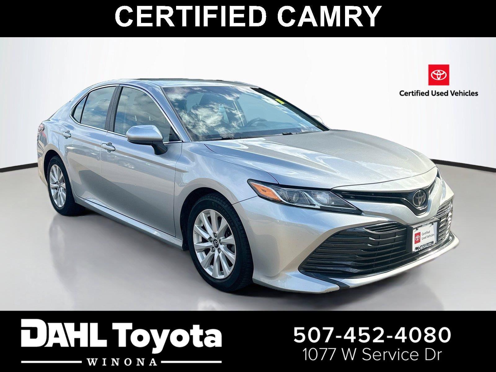 Used 2018 Toyota Camry LE FWD image 1