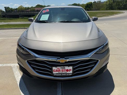 Used 2022 Chevrolet Malibu LT FWD image 3