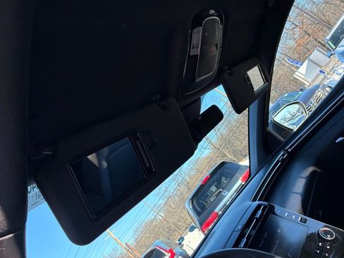 Used 2023 Hyundai Santa Cruz SE image 40