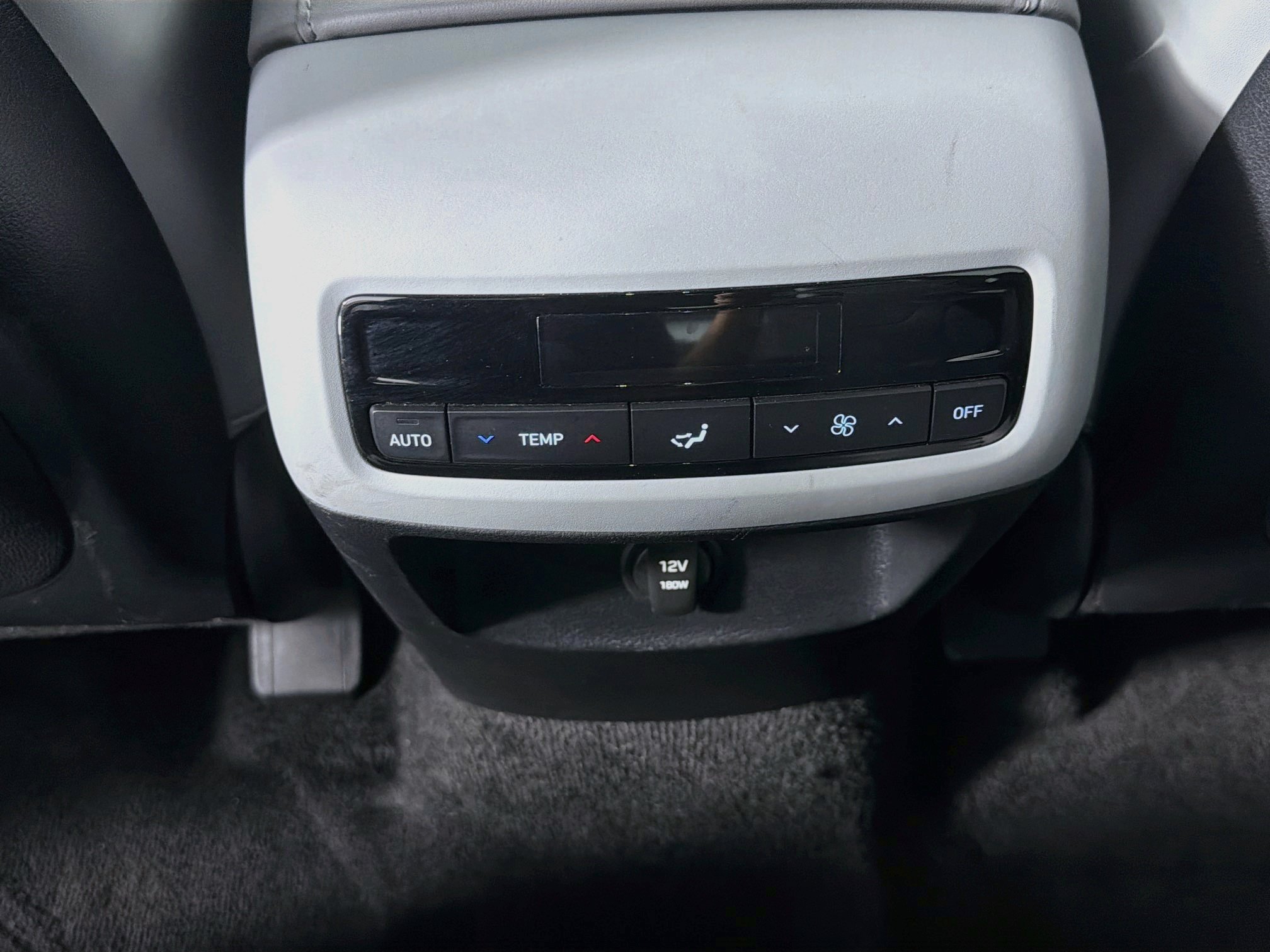 Used 2025 Hyundai Palisade SEL FWD image 28