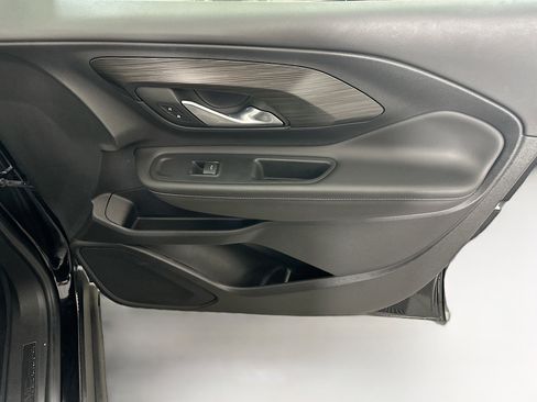 Used 2022 GMC Terrain SLT w/ Tech Package image 31