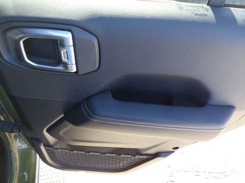 Used 2023 Jeep Wrangler Unlimited Sahara w/ Cold Weather Group image 30