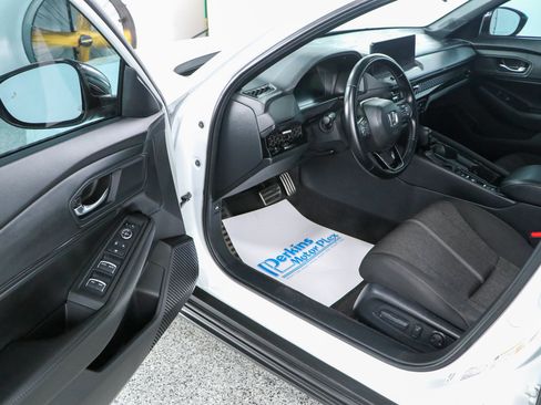 Used 2024 Honda Accord Sport image 3