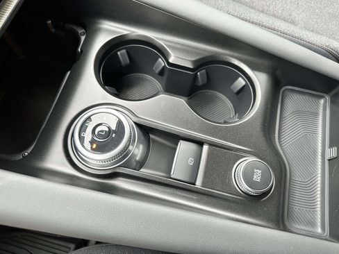 Used 2025 Ford Explorer Active image 27