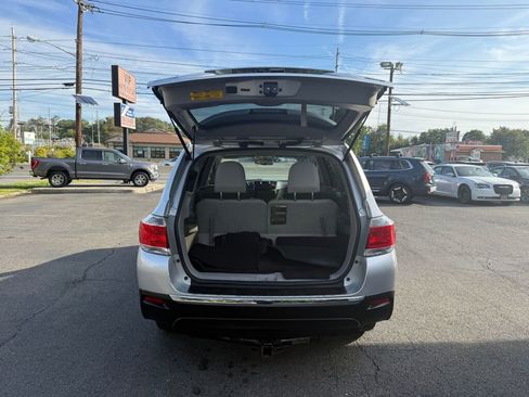 Used 2013 Toyota Highlander Limited image 36