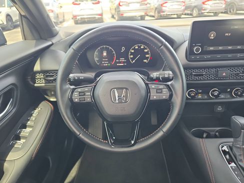 Certified 2025 Honda HR-V Sport image 10