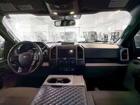 Used 2018 Ford F150 XLT w/ Equipment Group 302A Luxury AWD/4WD image 10