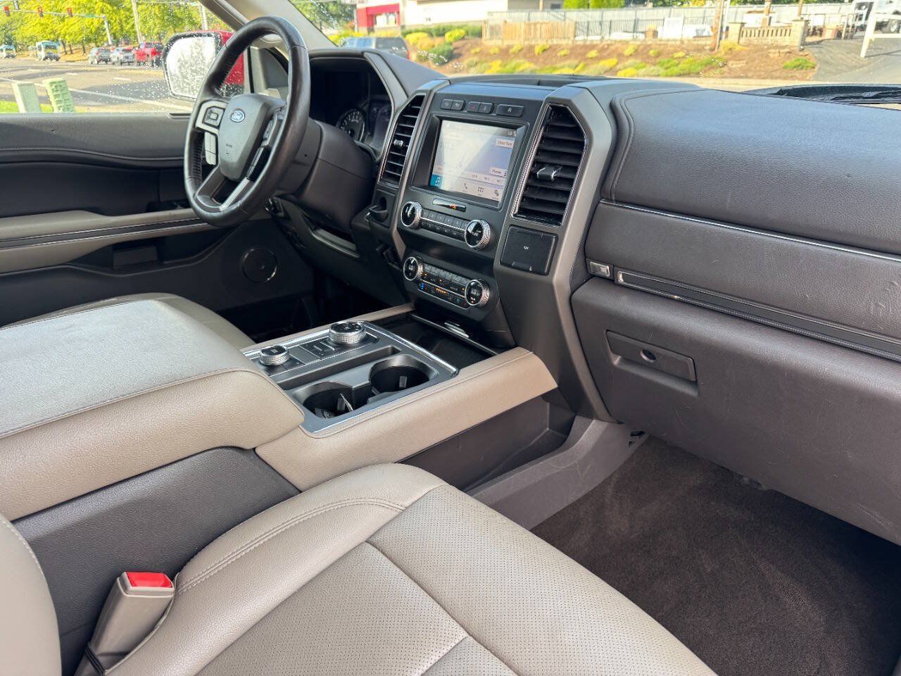 Used 2019 Ford Expedition Max XLT w/ Equipment Group 202A AWD/4WD image 14