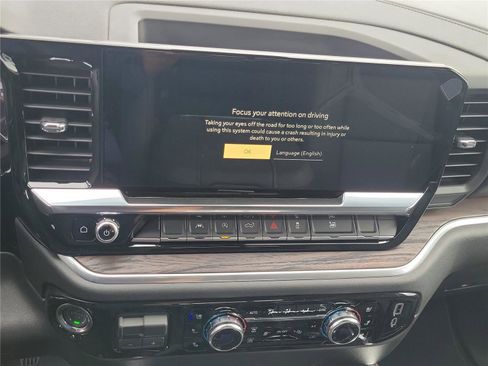 New 2026 GMC Sierra 1500 SLT image 28