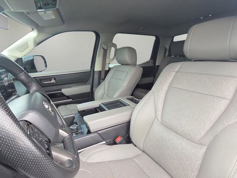 Used 2022 Toyota Tundra Limited w/ Power Package image 29