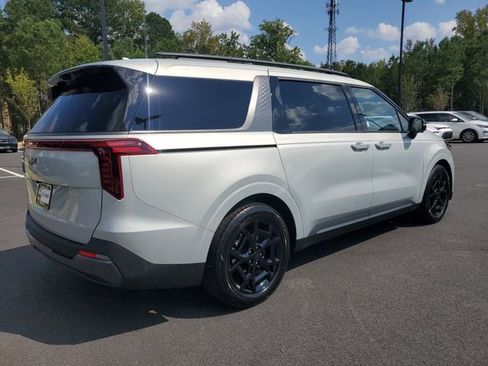 New 2026 Kia Carnival SX Prestige FWD image 3