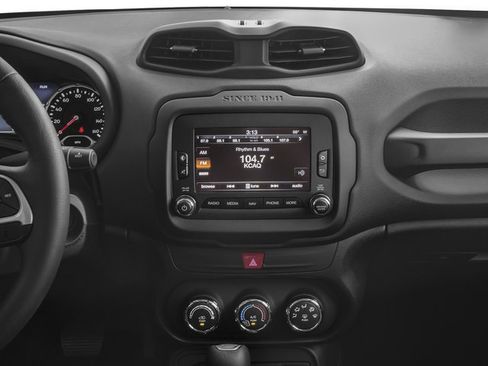 Used 2017 Jeep Renegade Trailhawk w/ Cold Weather Group II AWD/4WD image 13