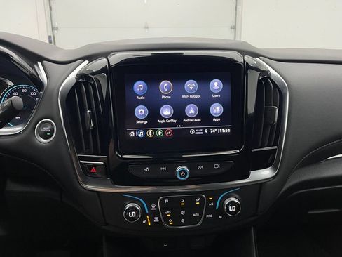 Used 2023 Chevrolet Traverse LT FWD image 24