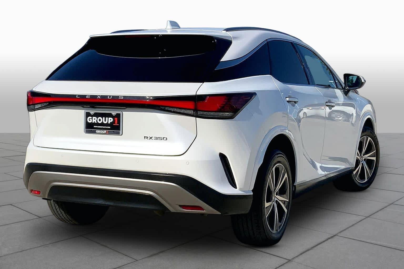 Used 2024 Lexus RX 350 FWD w/ Technology Package image 13