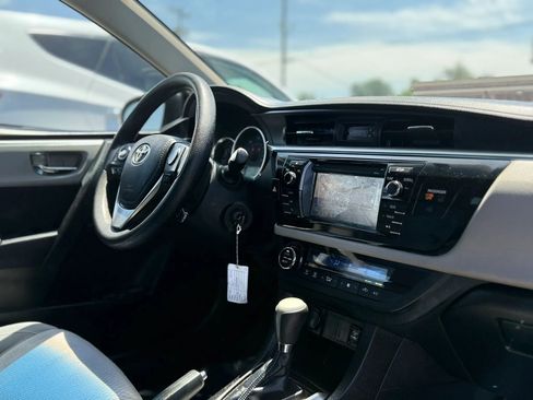 Used 2014 Toyota Corolla LE FWD image 36