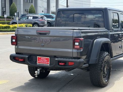 Used 2022 Jeep Gladiator Rubicon w/ Cold Weather Group AWD/4WD image 6