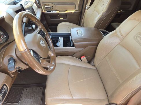 Used 2022 RAM 3500 Limited AWD/4WD image 14