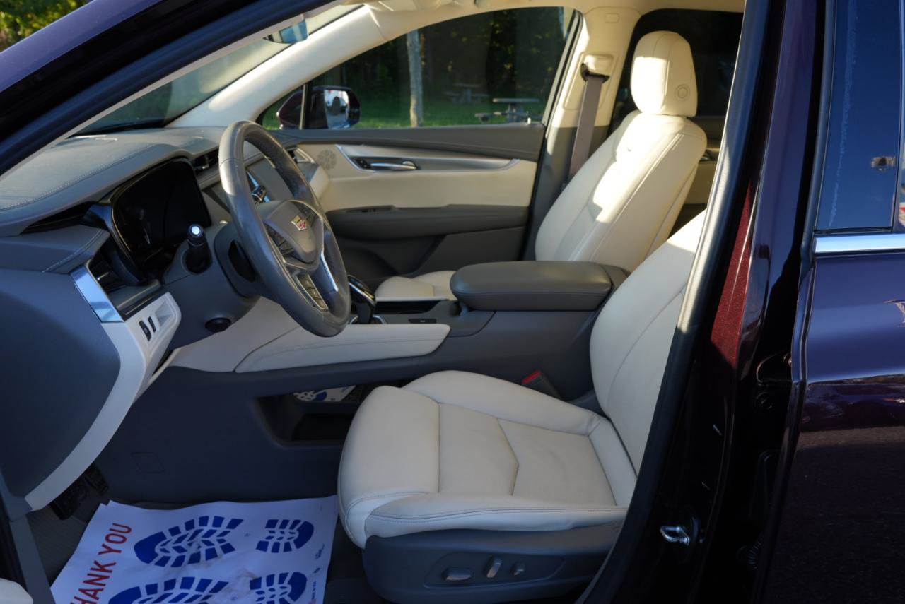 Used 2018 Cadillac XT5 Luxury w/ Driver Awareness Package FWD image 23
