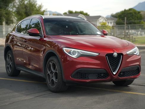 Used 2018 Alfa Romeo Stelvio Ti AWD/4WD image 7