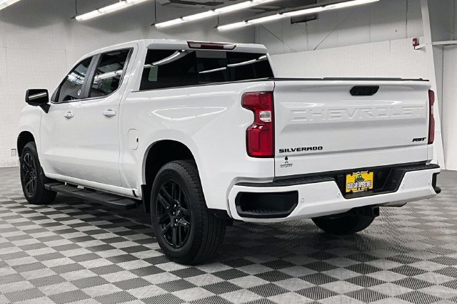 Used 2025 Chevrolet Silverado 1500 RST AWD/4WD image 2