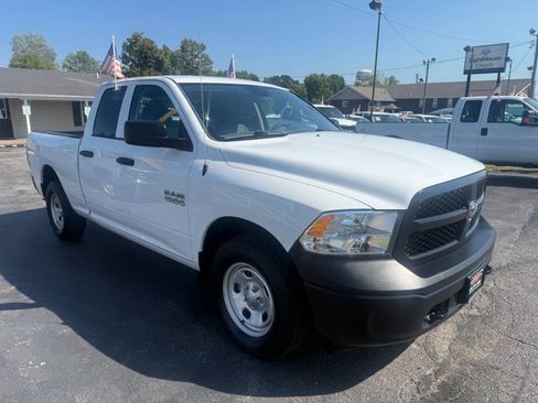 Used 2017 RAM 1500 Tradesman w/ Popular Equipment Group AWD/4WD image 4