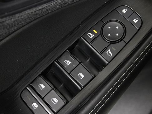 Certified 2023 Nissan Rogue SV FWD image 23