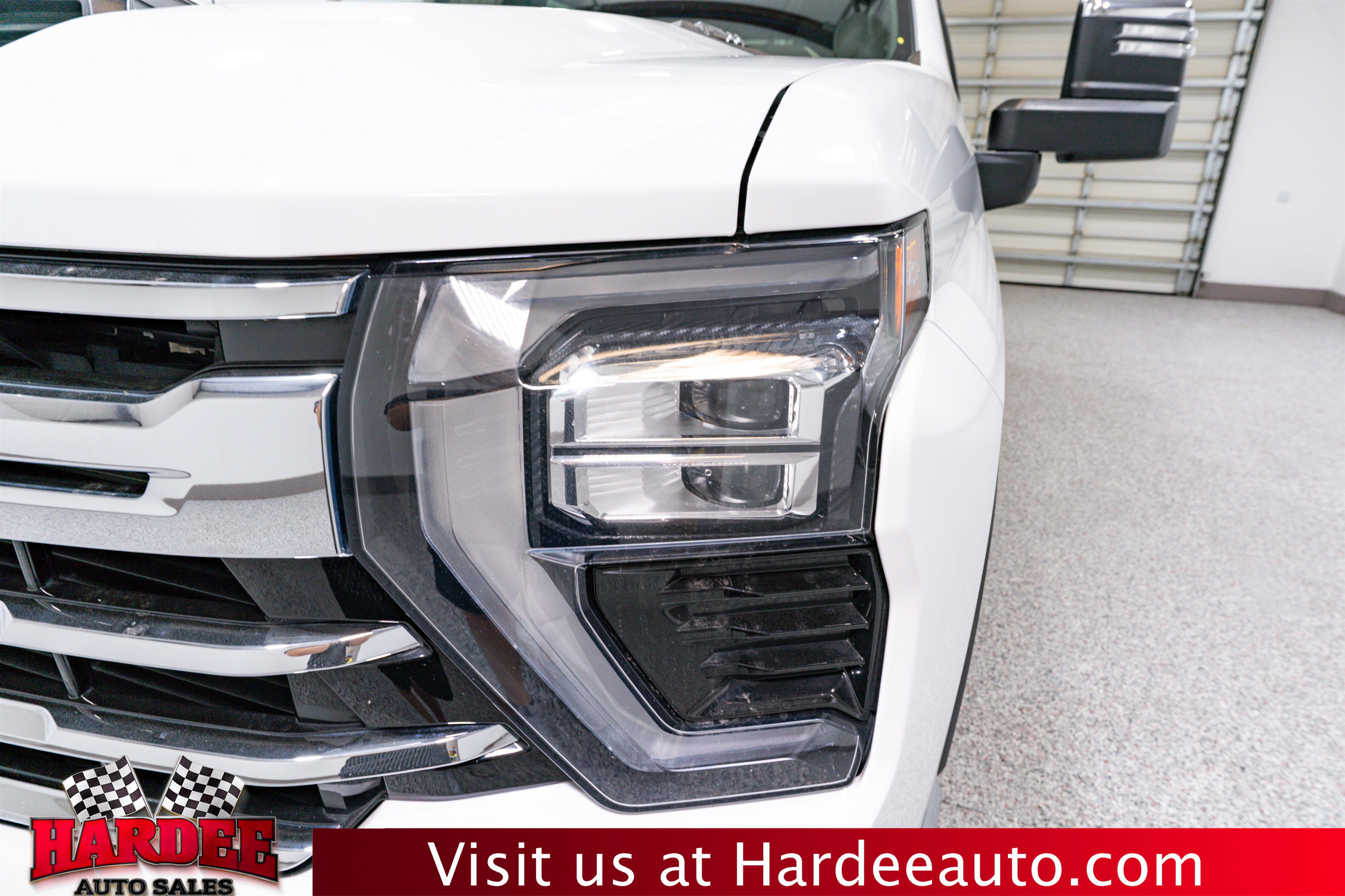 Used 2024 Chevrolet Silverado 2500 LTZ w/ LTZ Convenience Package AWD/4WD image 8