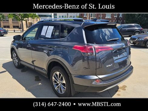 Used 2017 Toyota RAV4 XLE w/ All Weather Liner Package AWD/4WD image 4