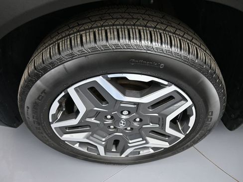 Used 2023 Hyundai Santa Fe Limited AWD/4WD image 14