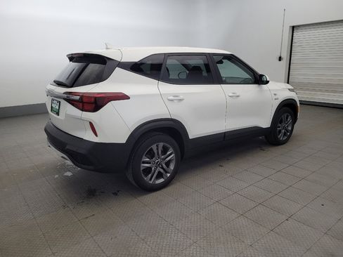Used 2022 Kia Seltos LX image 10