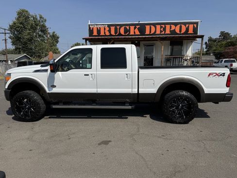 Used 2016 Ford F250 King Ranch w/ FX4 Off-Road Package AWD/4WD image 4