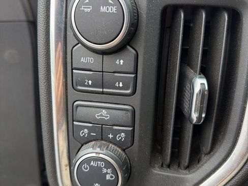 Used 2021 Chevrolet Silverado 1500 LT AWD/4WD image 28